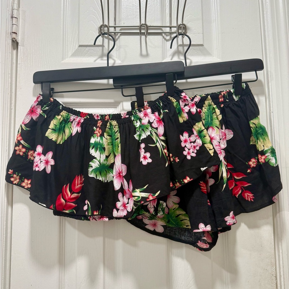 Just From Bali Floral Black Ruffle Top & Shorts Pocket- Womens Size S!!!